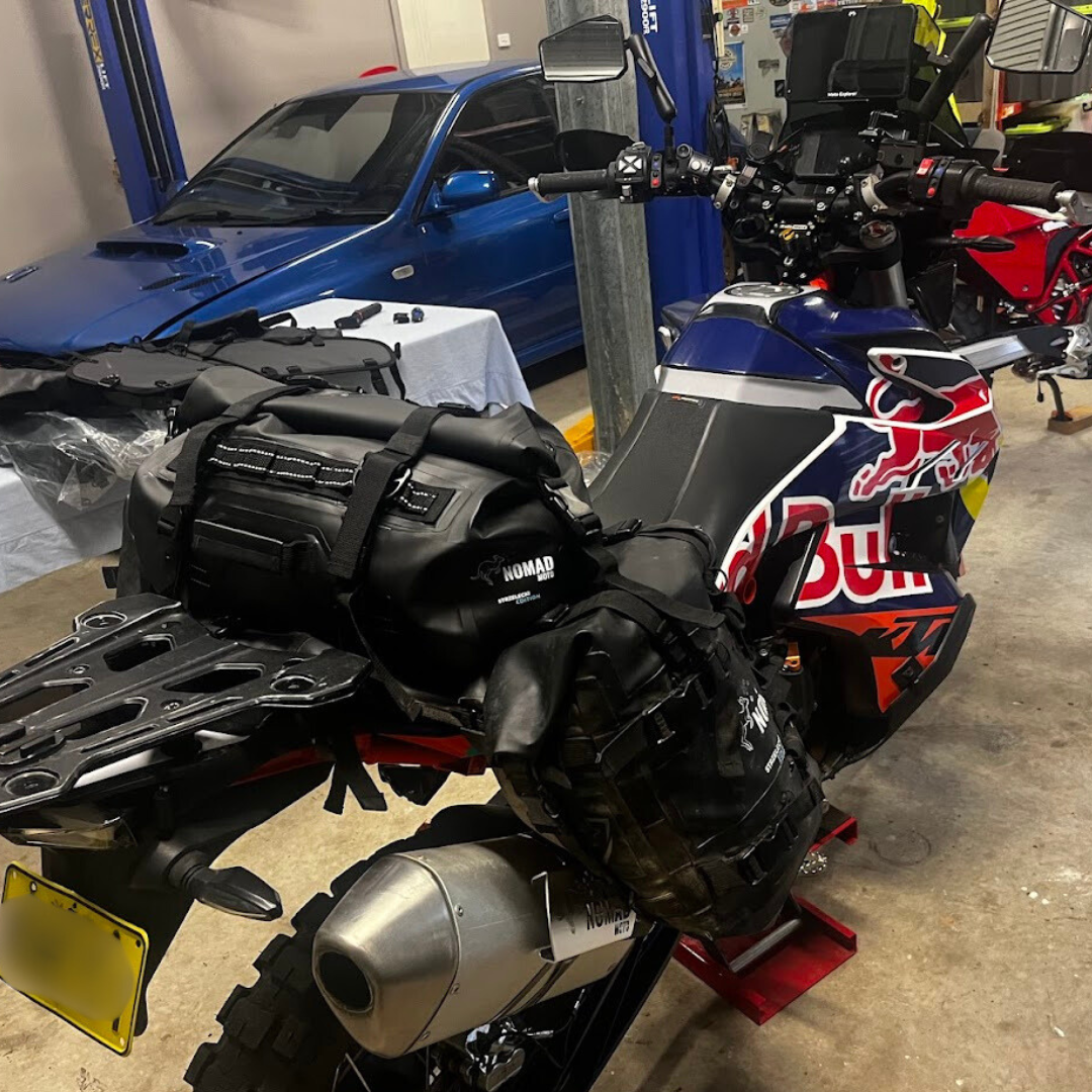 NOMAD MOTO Adjustable Rackless 50L – Waterproof Soft Luggage - NOMAD MOTO